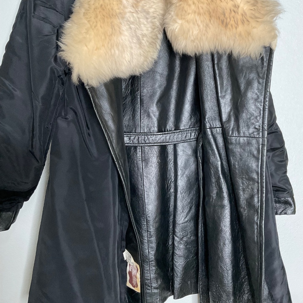 Vintage  Sears 70’s Women’s Black leather Knee Length Coat W/Fur Collar Belted S - Picture 10 of 11